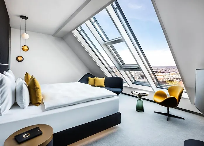 Hotel Mooons 4*