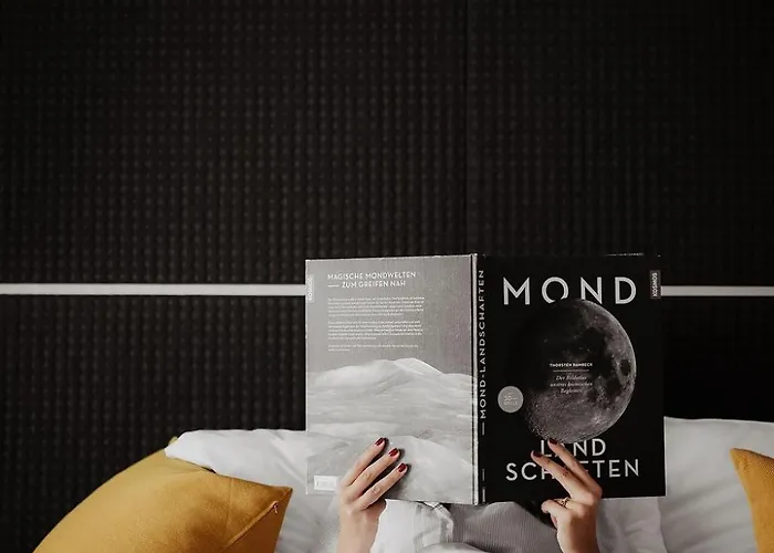 Hotel Mooons 4*